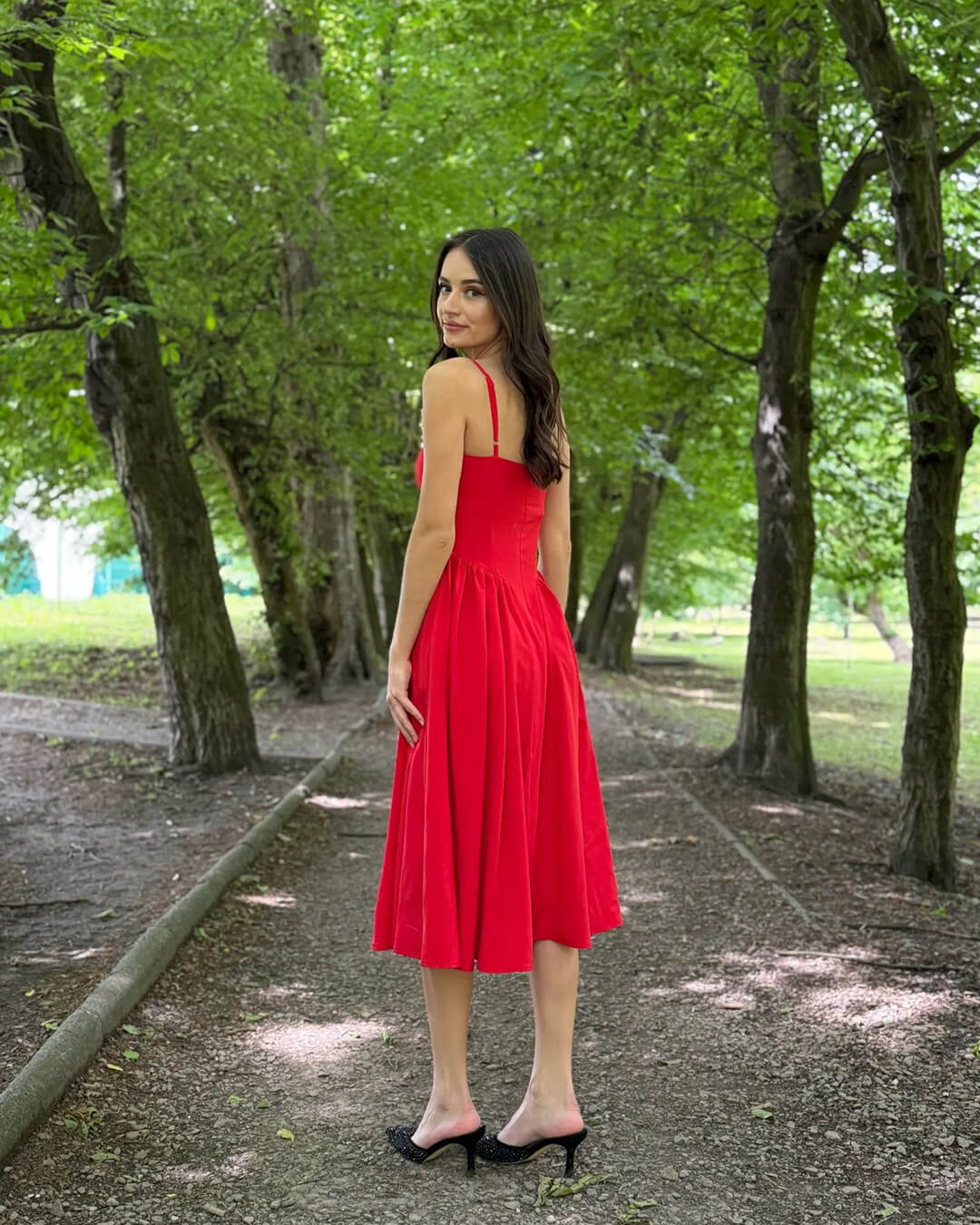 Annika Sleeveless Strap Midi Dress